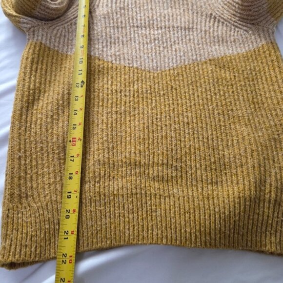 Vero Moda Color Block Puff Sleeve Mock Neck Sweater Yellow Tan M - Picture 6 of 6